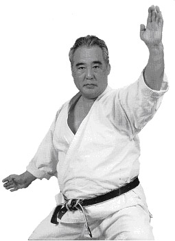 Shihan Tajii Kase (09.02.1929 - 24.11.2004) ist im Alter vn 75 Jahren gestoben.